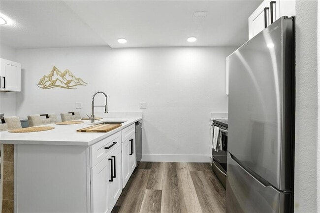 Building Photo - 1799 N Highland Ave