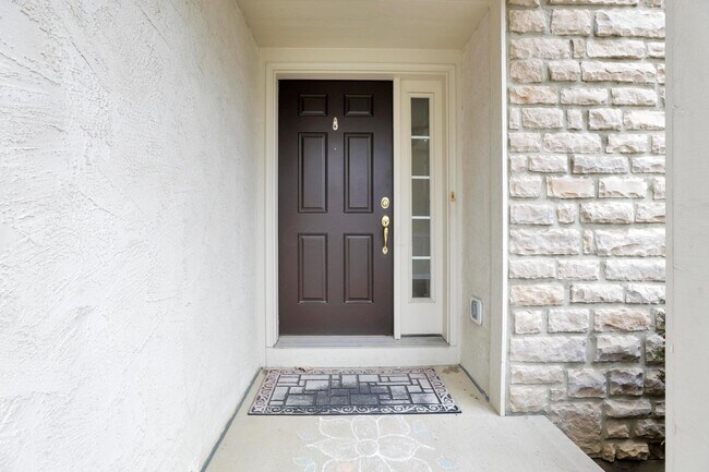 Building Photo - 3796 Village Club Dr