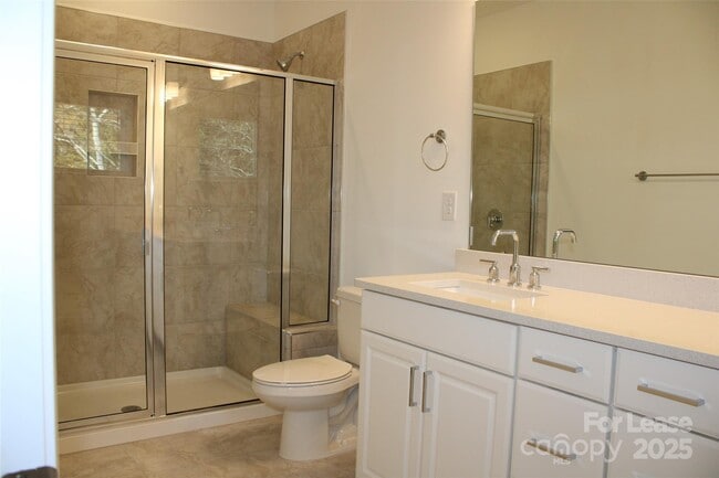 Building Photo - 743 Hoke Ln