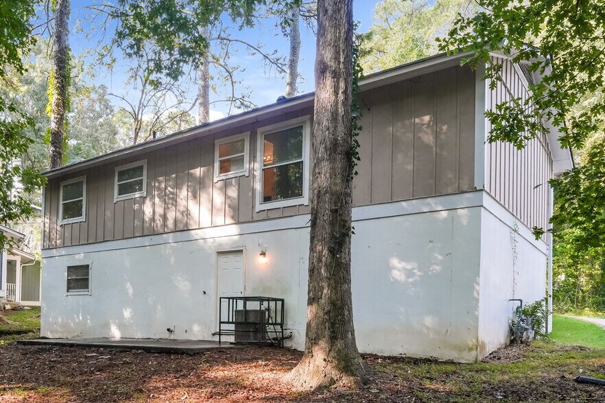 Building Photo - 2606 Northbrook Rd