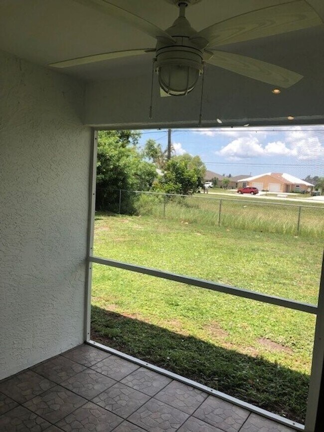 Building Photo - 4120-4122 SW 7th Pl