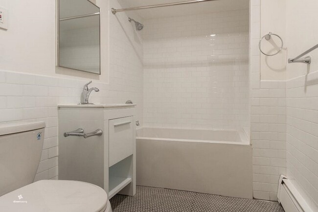 Building Photo - 154 W 29th St