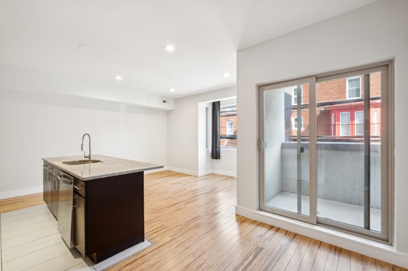 Building Photo - 902 N 16th St