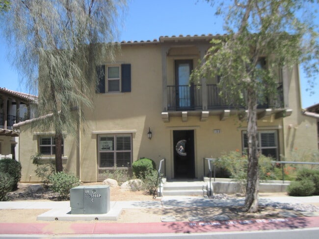 Building Photo - 196 Paseo Bravo