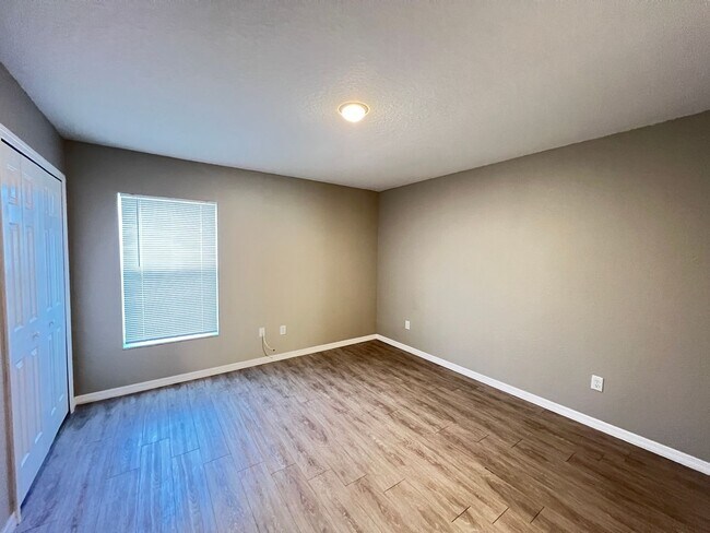 Building Photo - Charming 2-Bedroom, 2-Bathroom Rental in the Heart of Ocala!