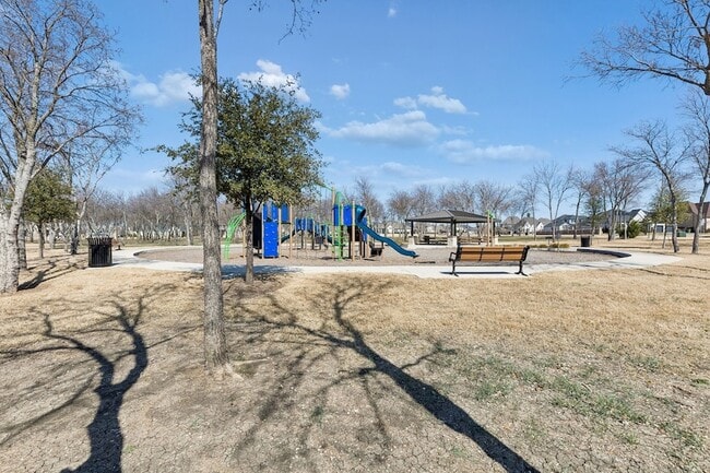 Building Photo - 950 Gentle Knoll Ln