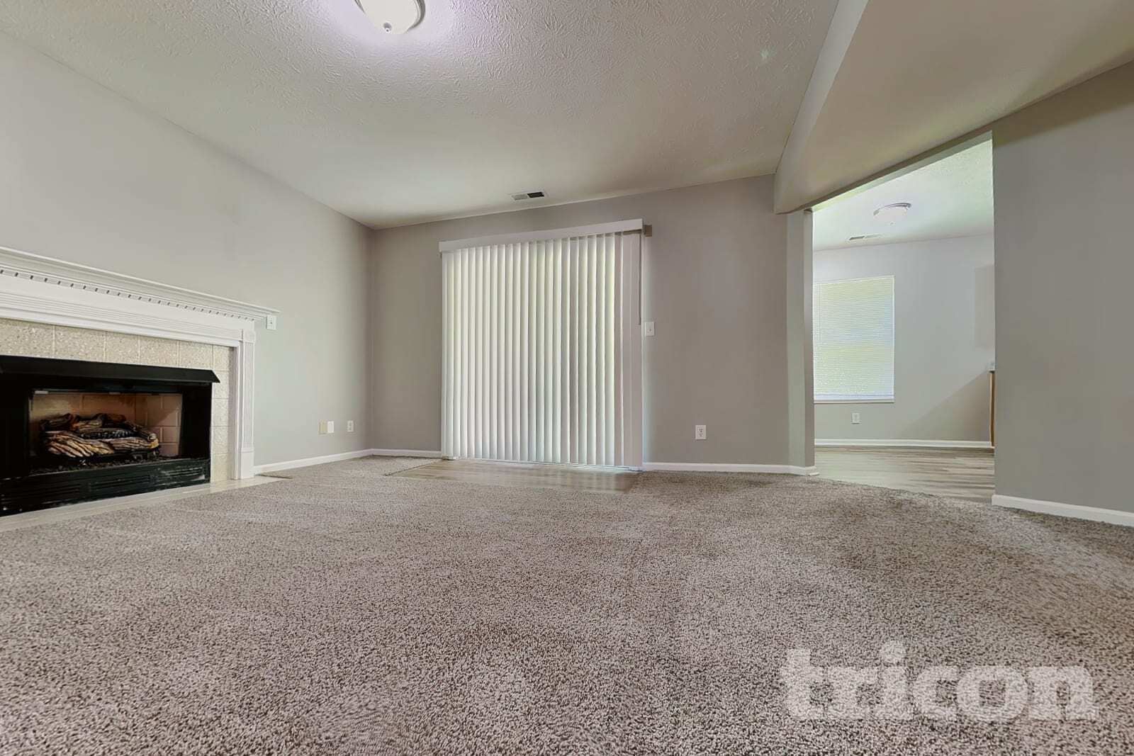 Building Photo - 1426 Auburn Dr