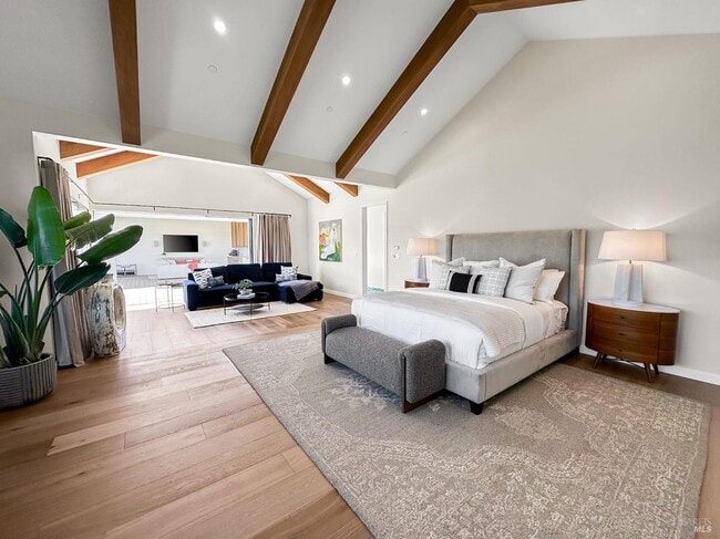 Building Photo - 987 Mark West Springs Rd