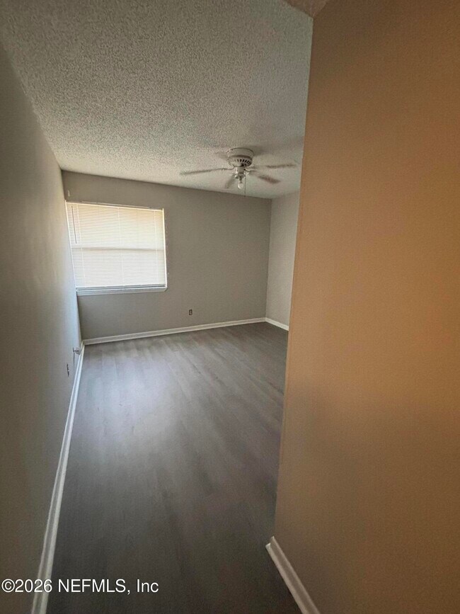 Building Photo - 4 Tarragona Ct