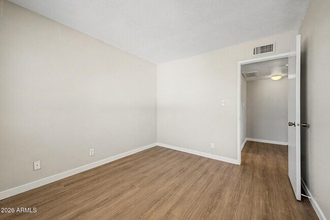 Building Photo - 17009 E Calle Del Oro