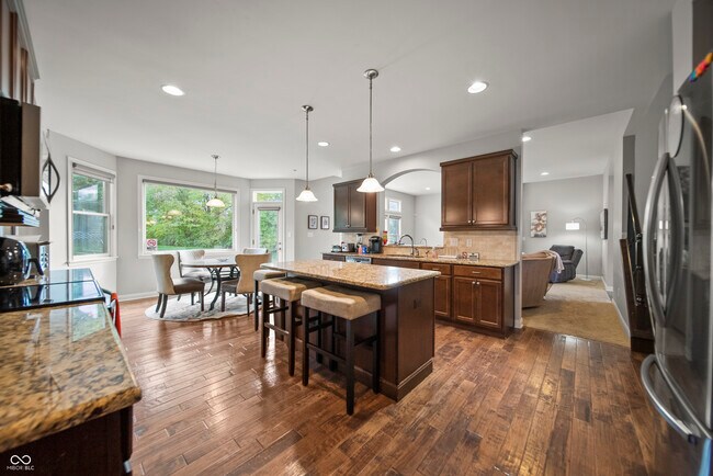 Building Photo - 10599 Geist View Dr