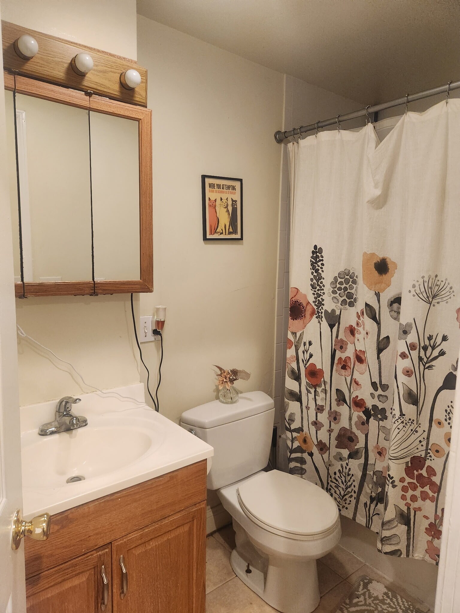 Building Photo - 20 Magoun St