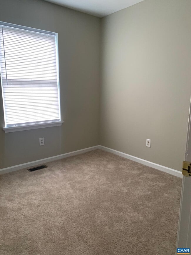 Building Photo - 4743 Wren Ct