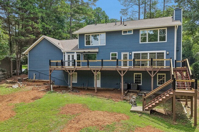 Building Photo - 5 Bedroom Two Story Colonial Home in Walton HS District
