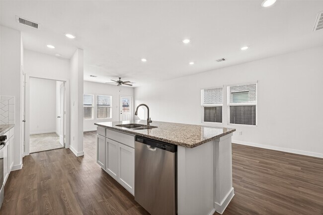 Building Photo - 5623 Fresh View Ct