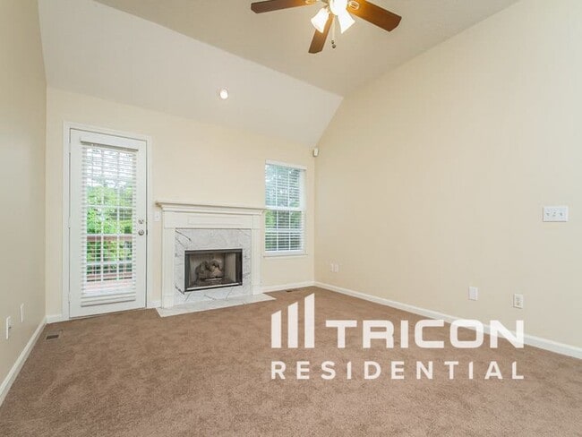 Building Photo - 3204 W Yorkshire Ct