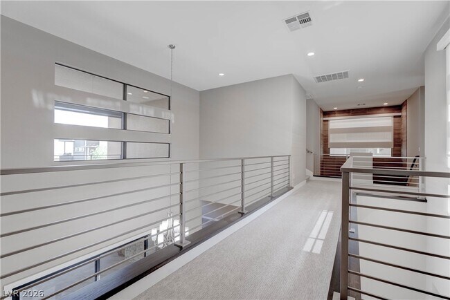 Building Photo - 86 Pristine Glen St