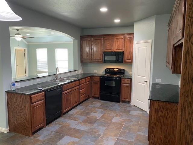 Building Photo - 6601 Pine Hills Ln