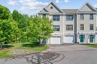 Building Photo - 41 Village Dr