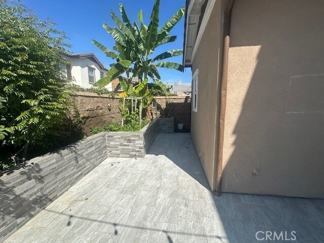 Building Photo - 761 Clark Way
