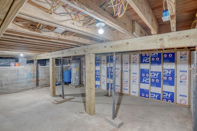 Building Photo - 35617 Airport Rd