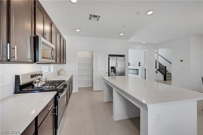 Building Photo - 10435 Crisman Ridge St