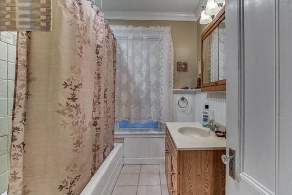 Building Photo - 59 Main St