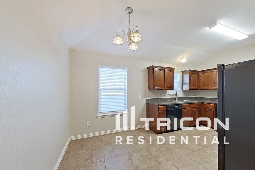 Building Photo - 12432 Hunters Mill Trail