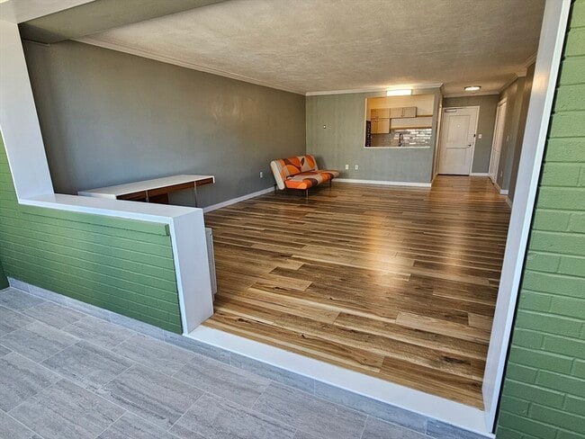 Building Photo - 6 Whittier Pl