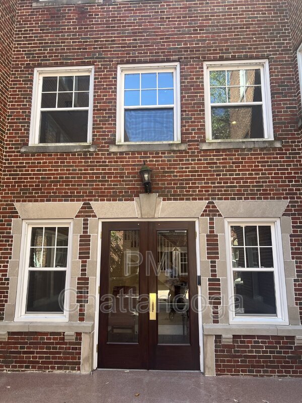 Primary Photo - 318 Walnut St