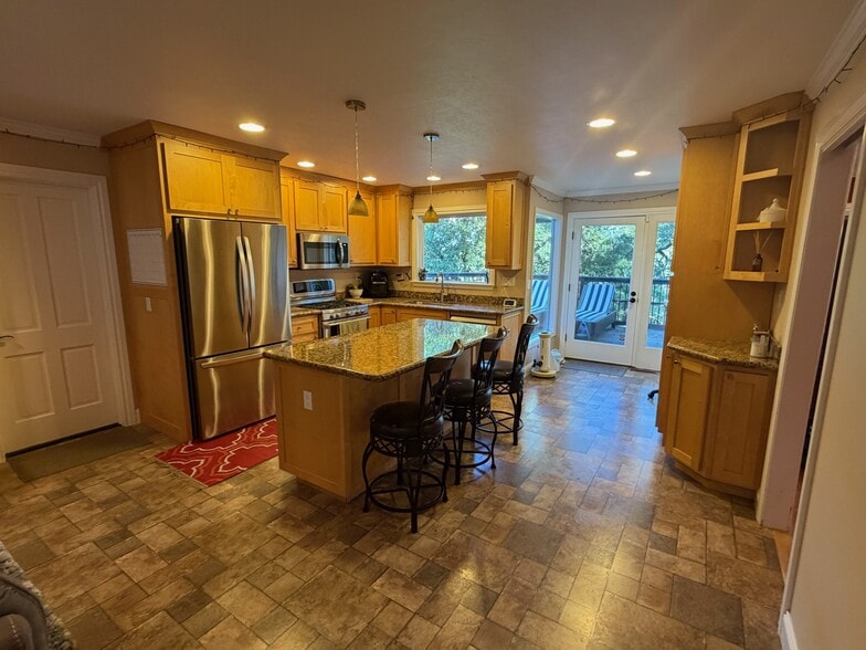 Building Photo - 125 Goodfellow Dr