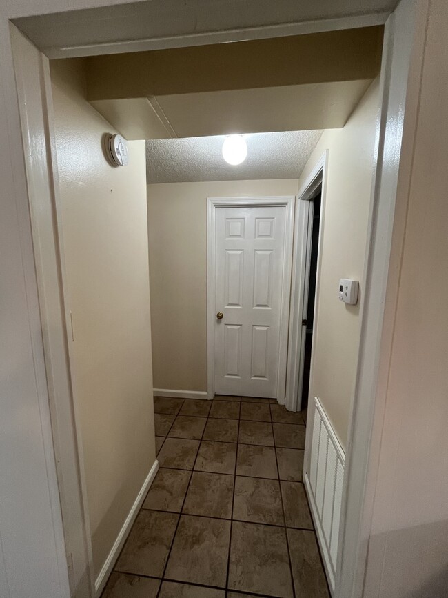 Hallway - 519 E Churchwell Ave