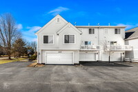 Building Photo - 2405 Oakfield Ct