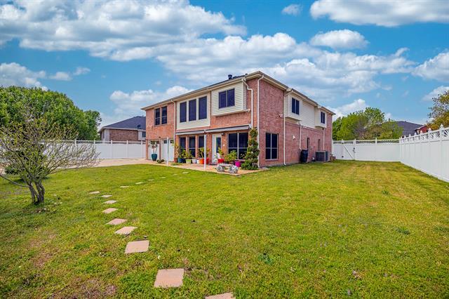 Building Photo - 808 Sabona Dr