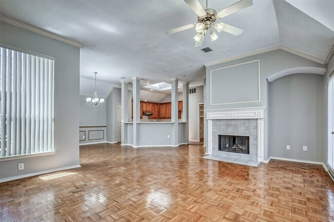 Building Photo - 3009 Ridge Hollow Dr