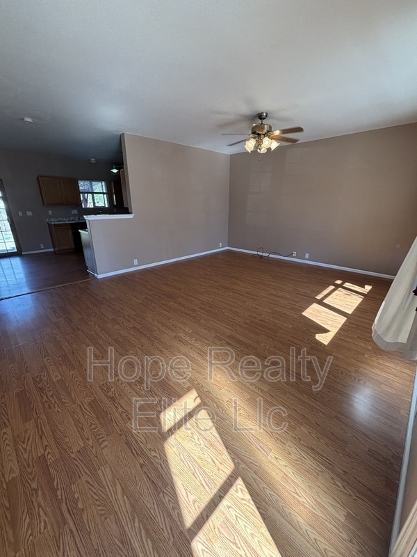 Building Photo - 7640 Fiona Ln