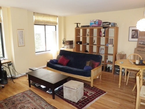 Building Photo - Beautiful One Bedroom One Bath In the Heart of Downtown and Logan Circle! Must See!