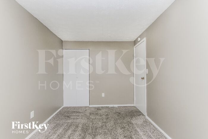 Building Photo - 902 Bremerton Dr