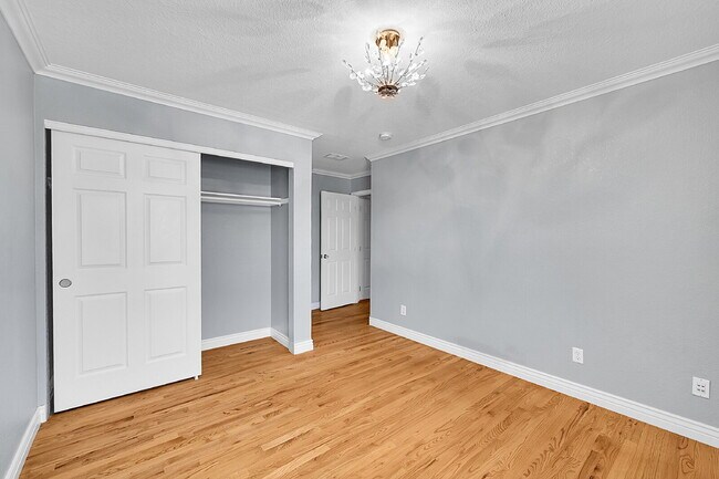 Building Photo - $3,000.00 - 3 Beds, 2.5 Baths Single Famil...