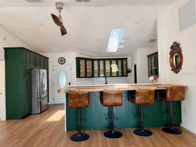 Building Photo - 8640 8th St