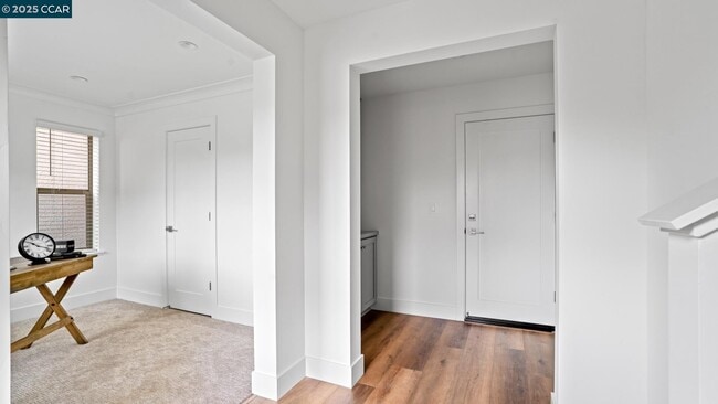 Building Photo - 2806 Chattleton Ln