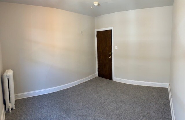 Building Photo - 332 S 43rd St