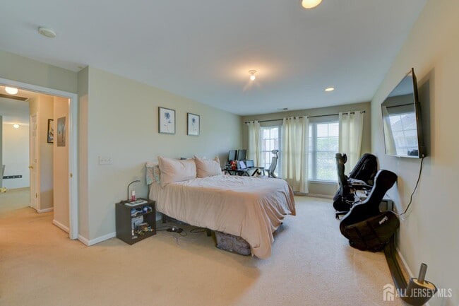Building Photo - 38 Lackland Ave