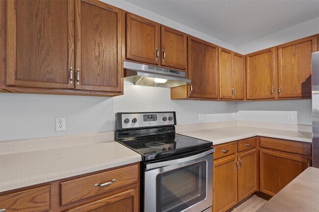 Building Photo - 3508 Sandy Brook Dr