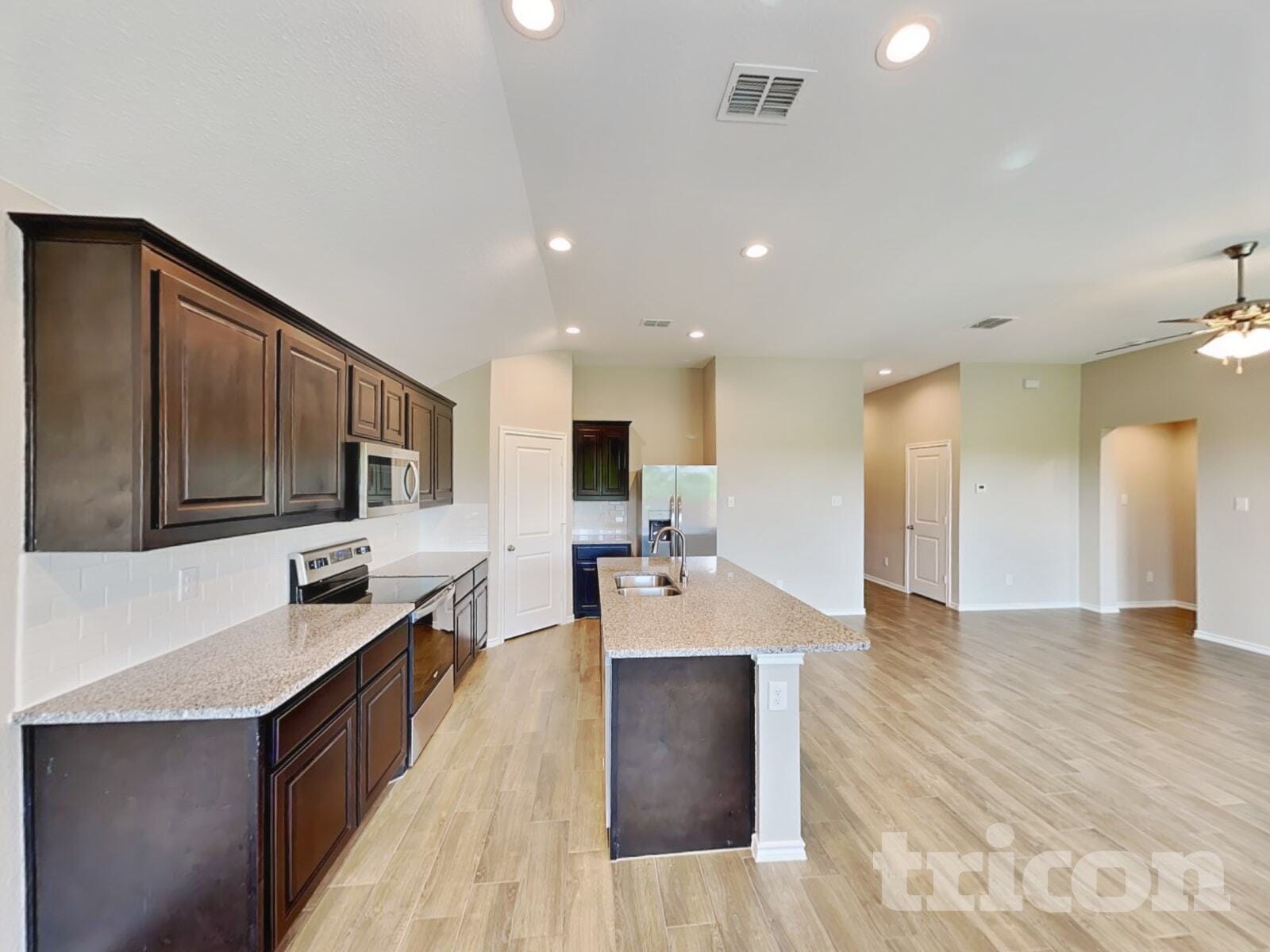 Building Photo - 9125 Nevis Dr
