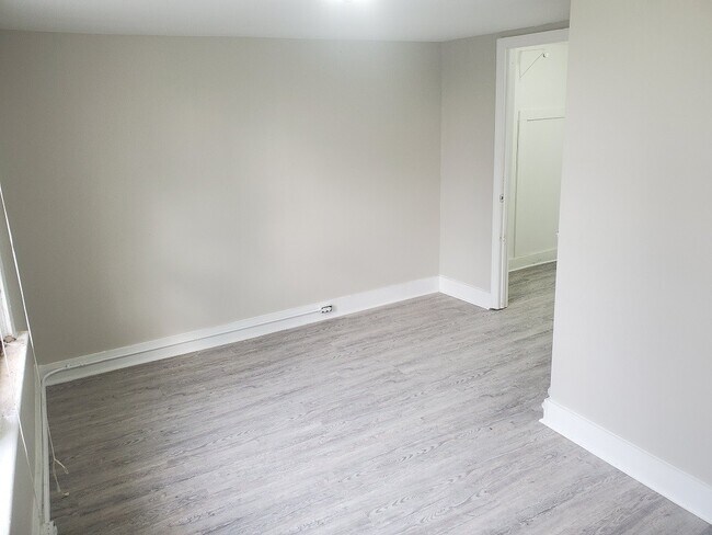 Building Photo - 405 N Boren St