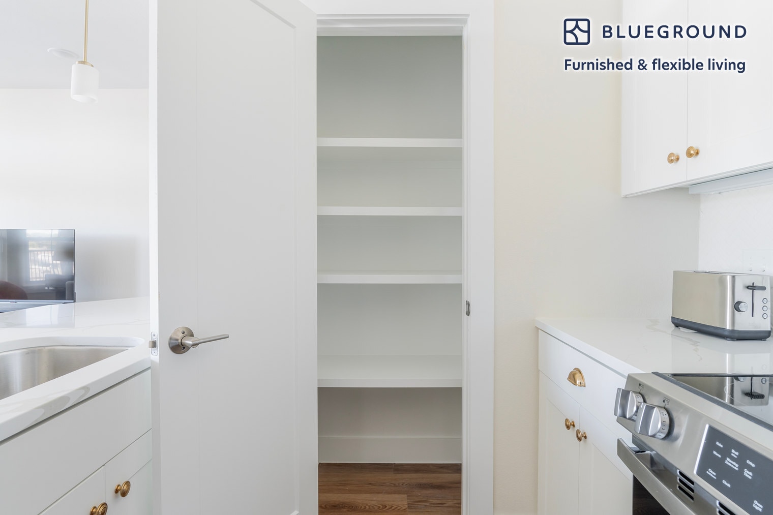 Building Photo - 1501 W Howard Ln