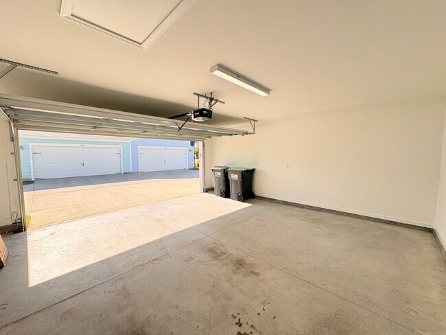 Building Photo - Margaritaville - 166 Salty Fin  Dr