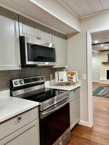 Building Photo - 6442 Brookmead Cir