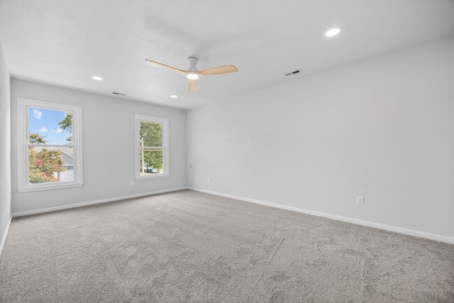 Building Photo - 4637 Chippendale Ct